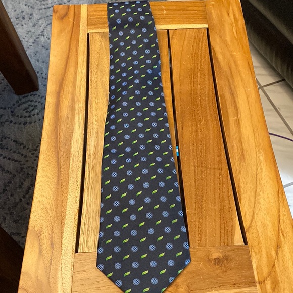 Vincent DiMani Tie - Picture 1 of 6